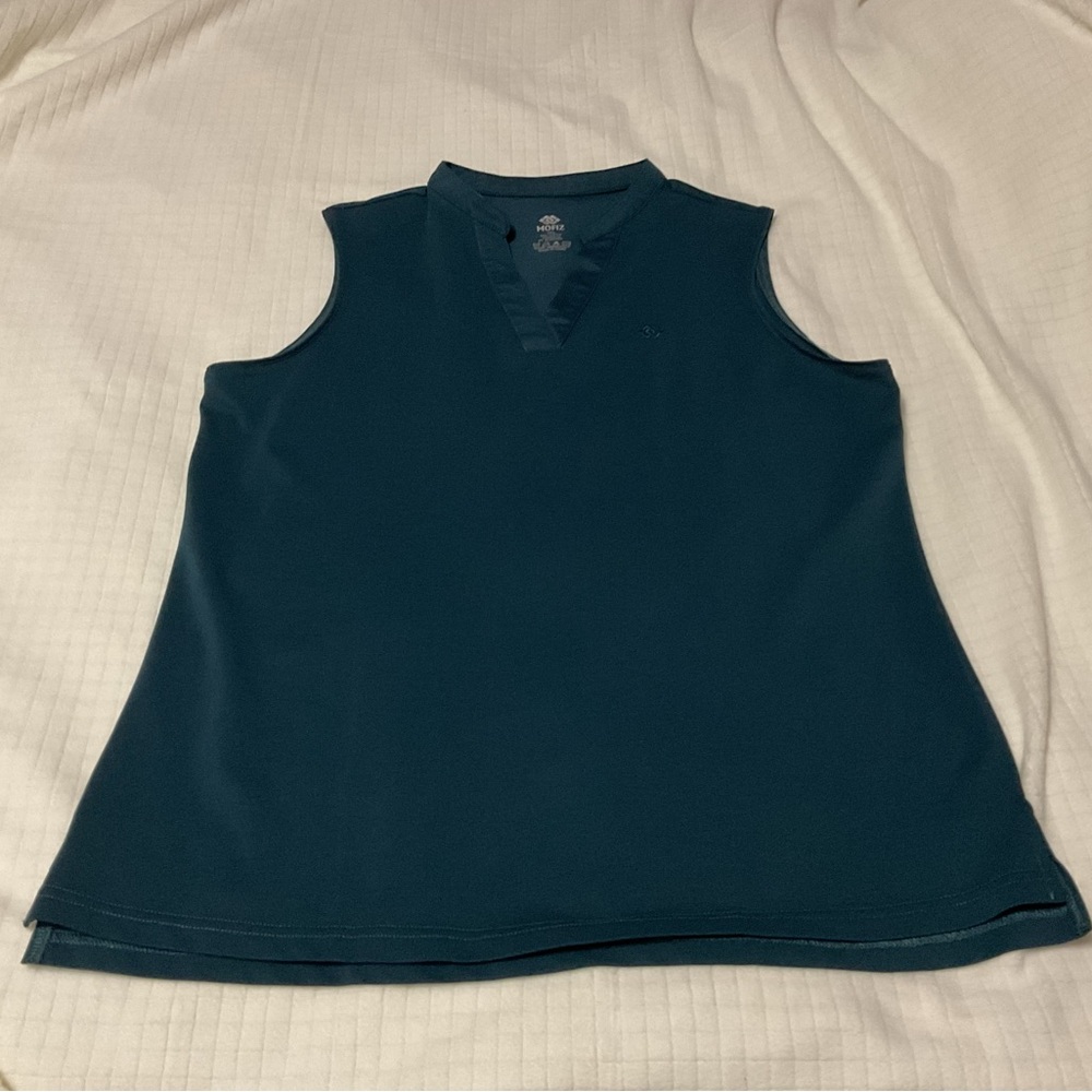 Sleeveless V-Neck Women's Top in Green